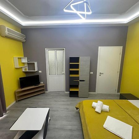 Algen Room'S Berat Bagian luar foto