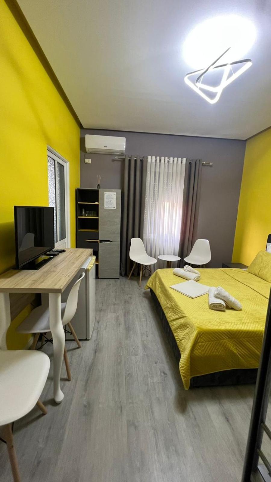 Algen Room'S Berat Bagian luar foto