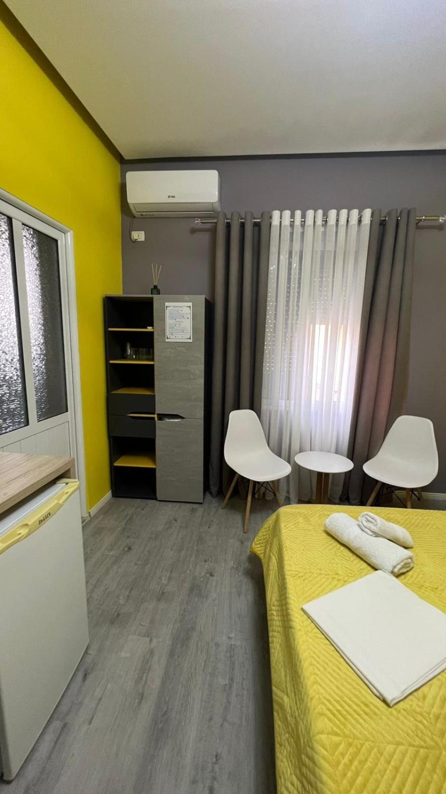 Algen Room'S Berat Bagian luar foto