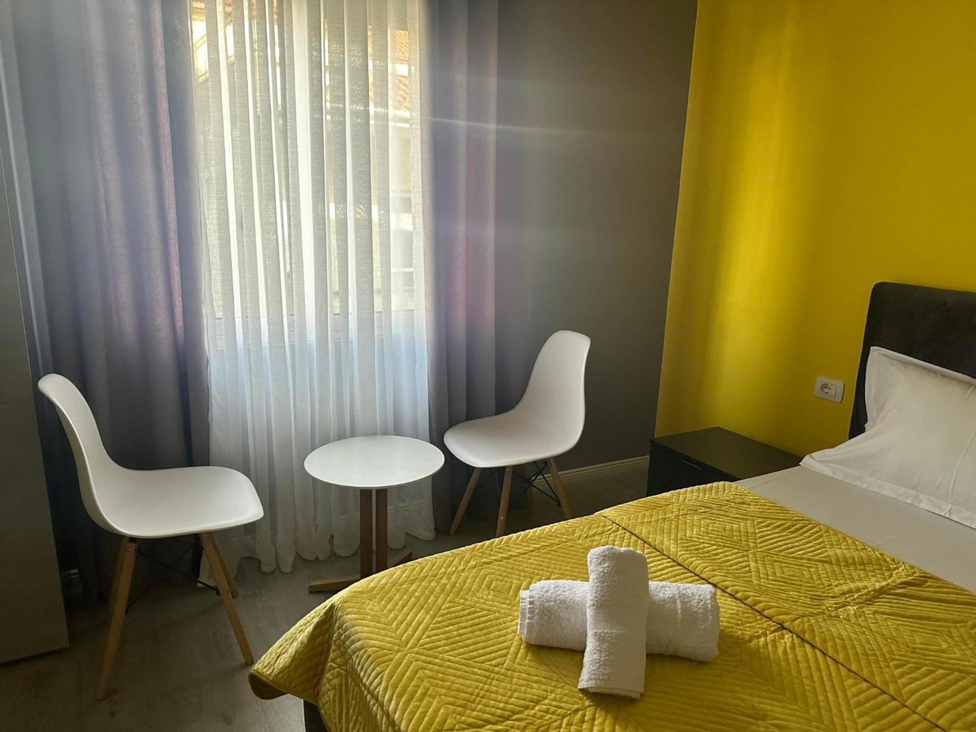 Algen Room'S Berat Bagian luar foto
